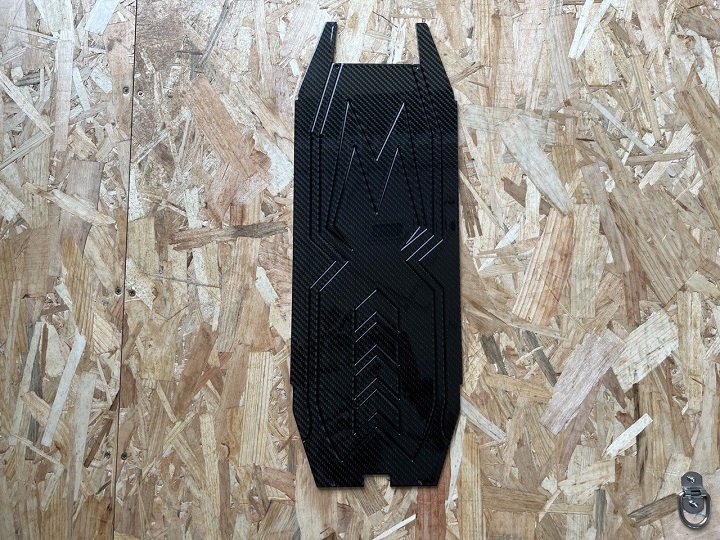 Tabla Fibra de Carbono Kaabo Mantis 10