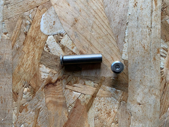 Pasador plegado Kaabo Mantis King M8x32