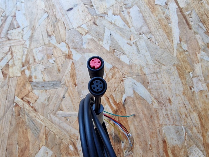 Línea de cable izquierdo para Kaabo 2 a 1