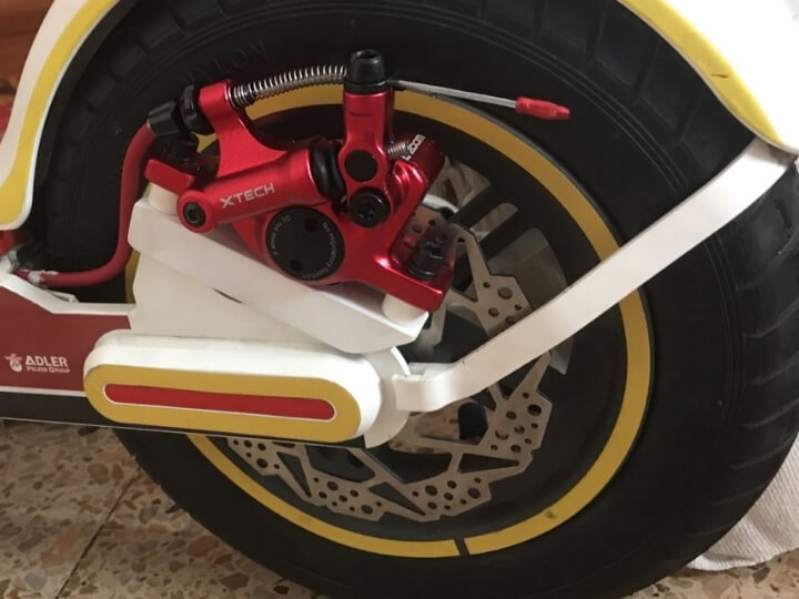 Kit de Frenos Xiaomi M365 Blanco (pinza roja)